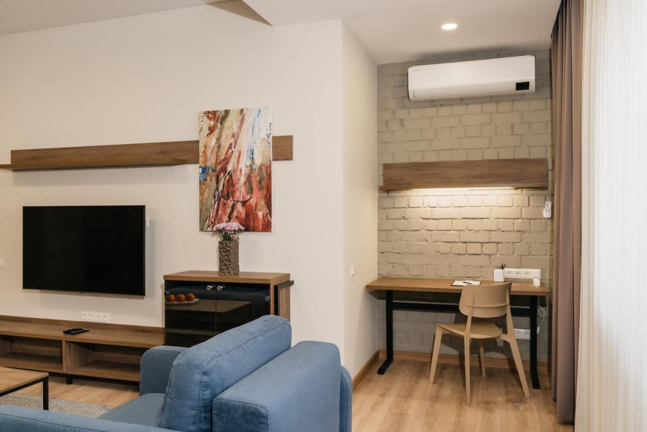 Solutel Apartments-35 比什凯克 外观 照片