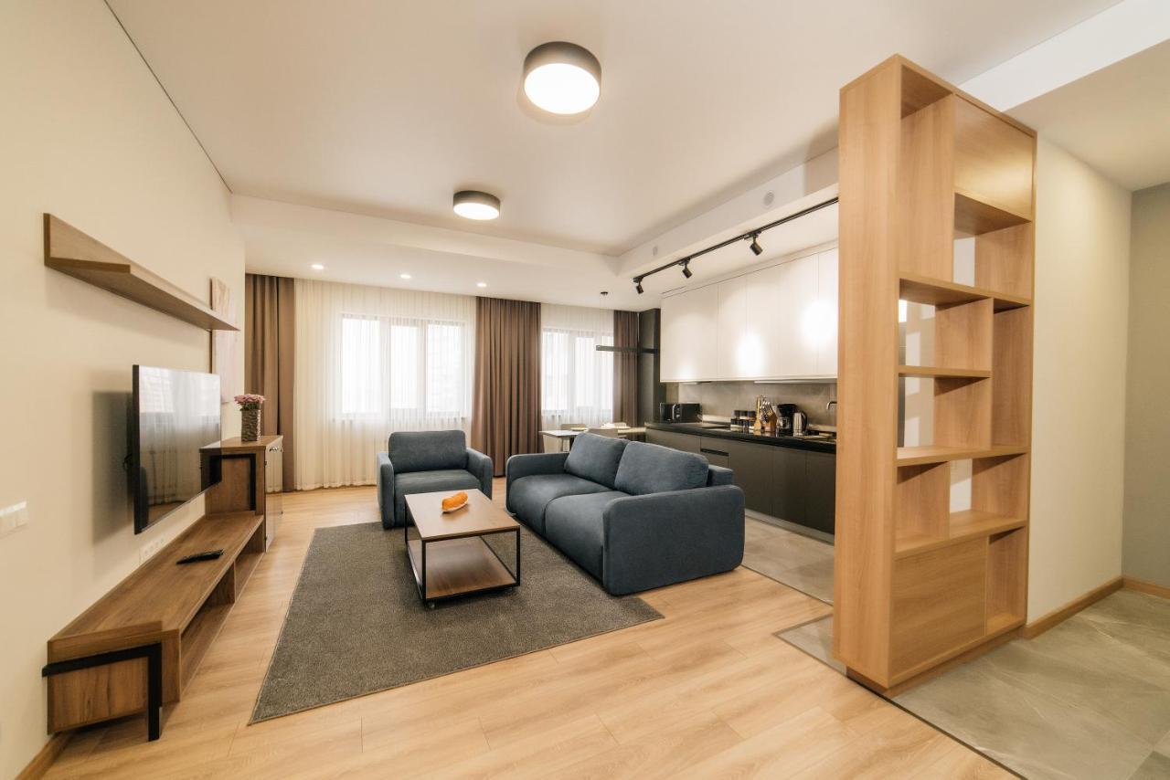 Solutel Apartments-35 比什凯克 外观 照片